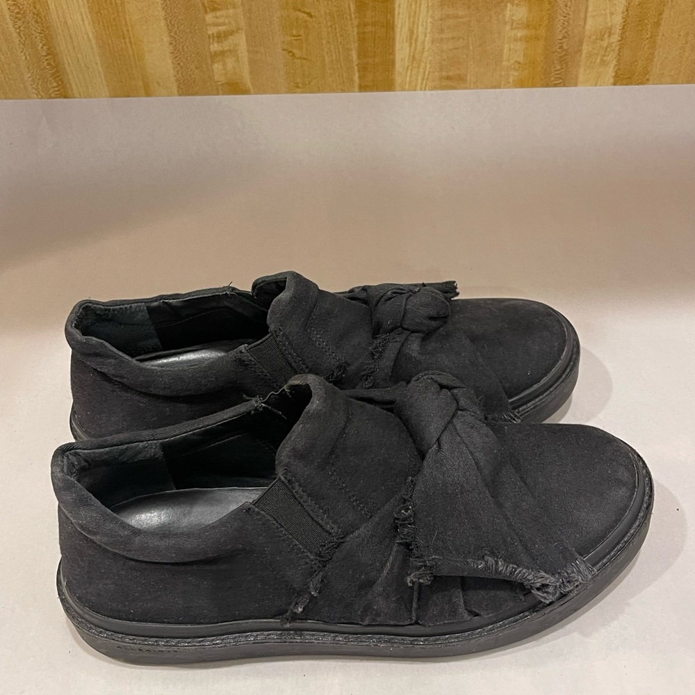 All saints Sneaker black wich bow